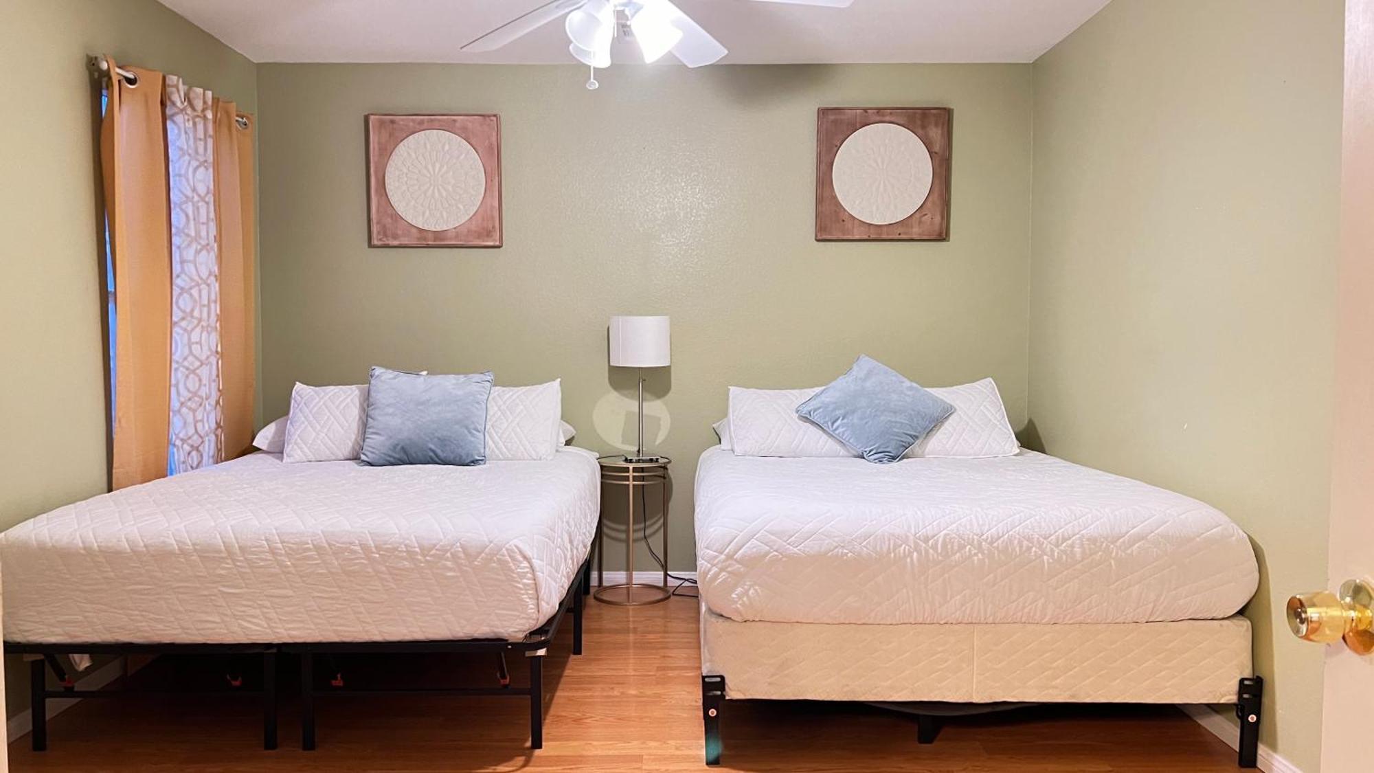 Grant'S Family Home, Sleeps 16 Guests Лас-Вегас Экстерьер фото