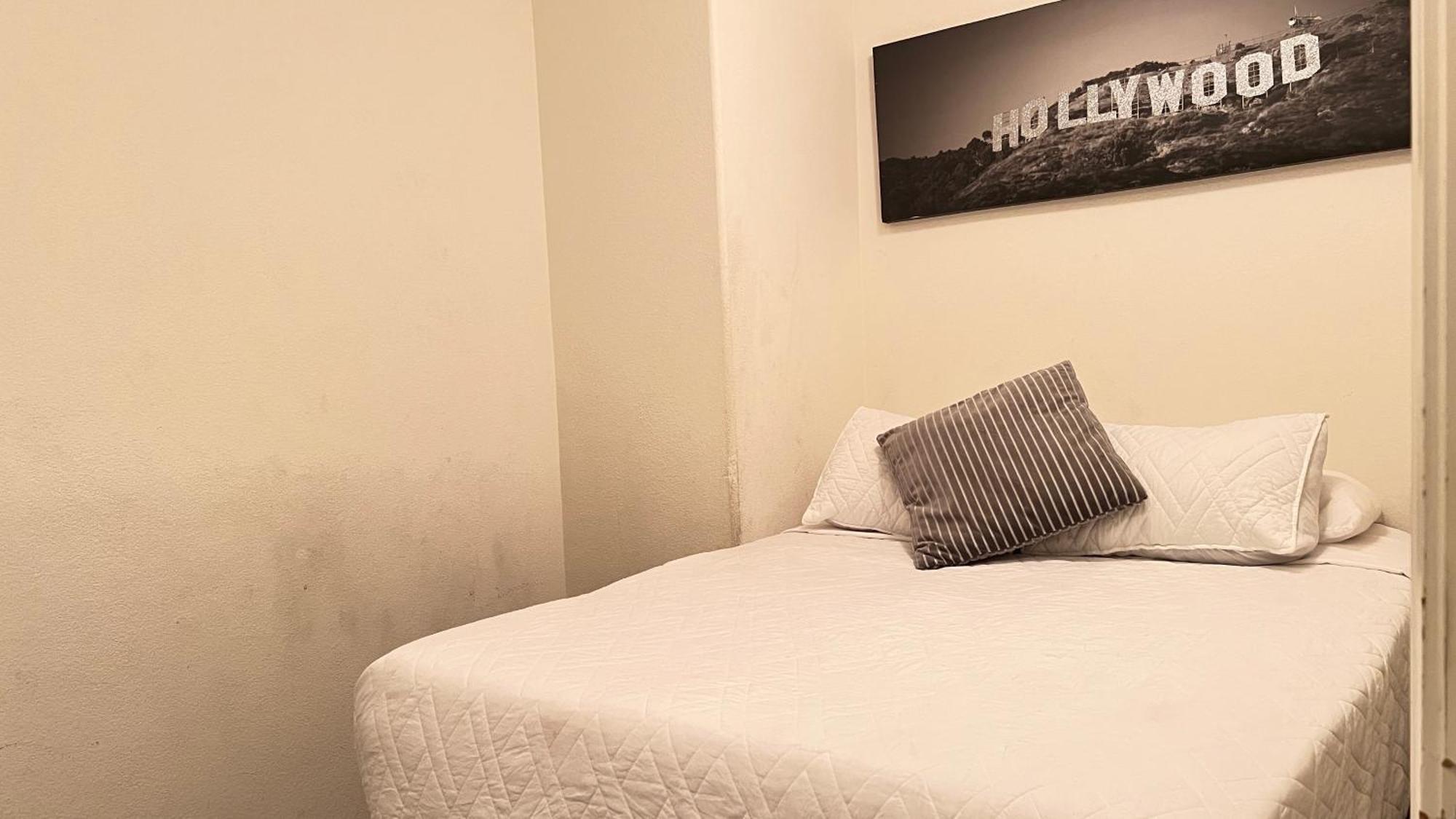 Grant'S Family Home, Sleeps 16 Guests Лас-Вегас Экстерьер фото